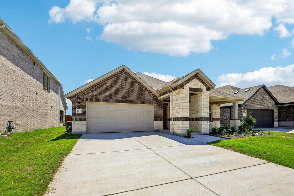 2213 Nicole Drive, Denton