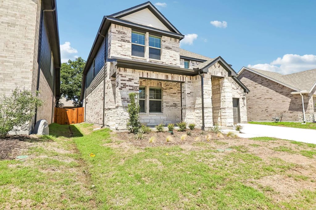 2212 Nicole Drive, Denton