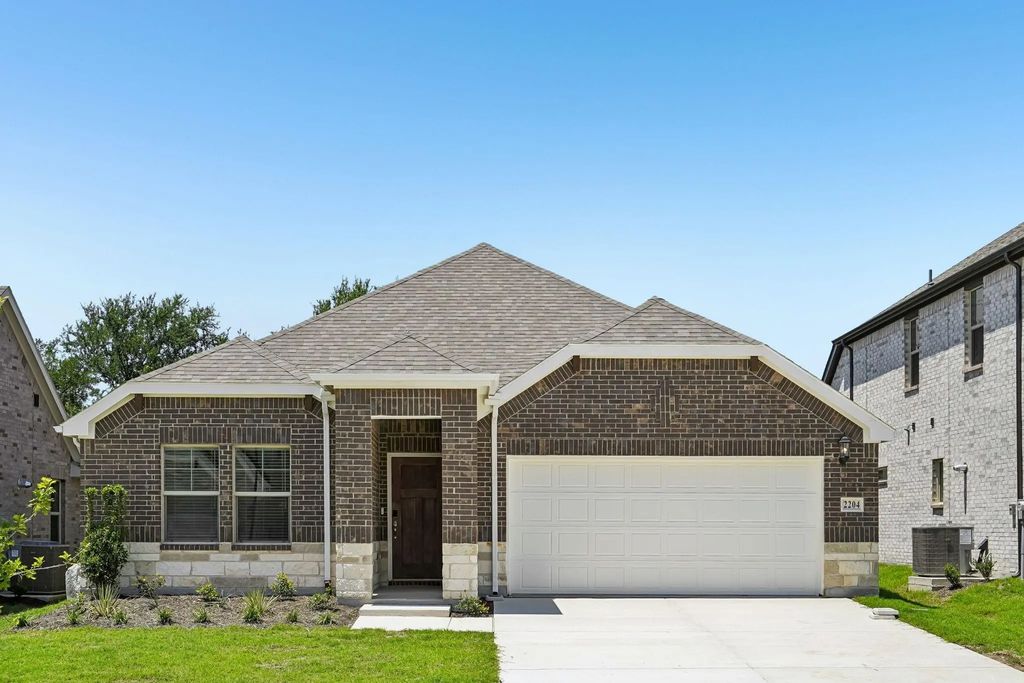 2204 Nicole Drive, Denton