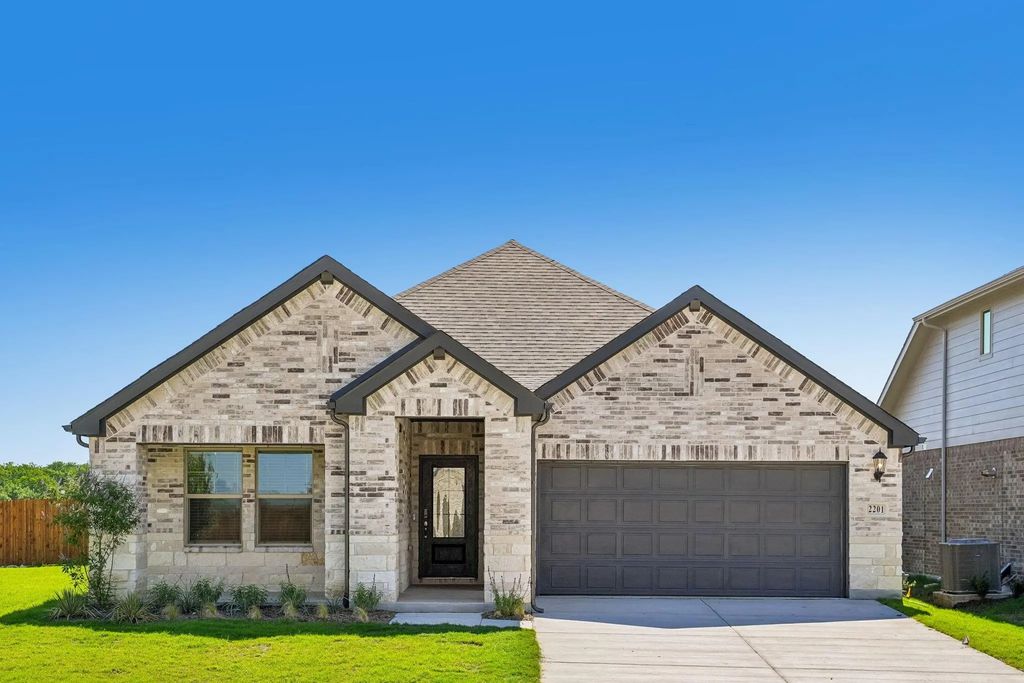 2201 Nicole Drive, Denton