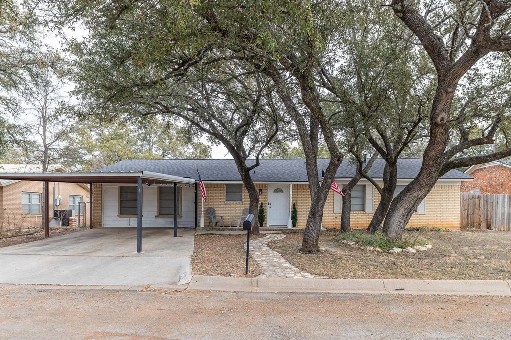4010 6th Street, Brownwood