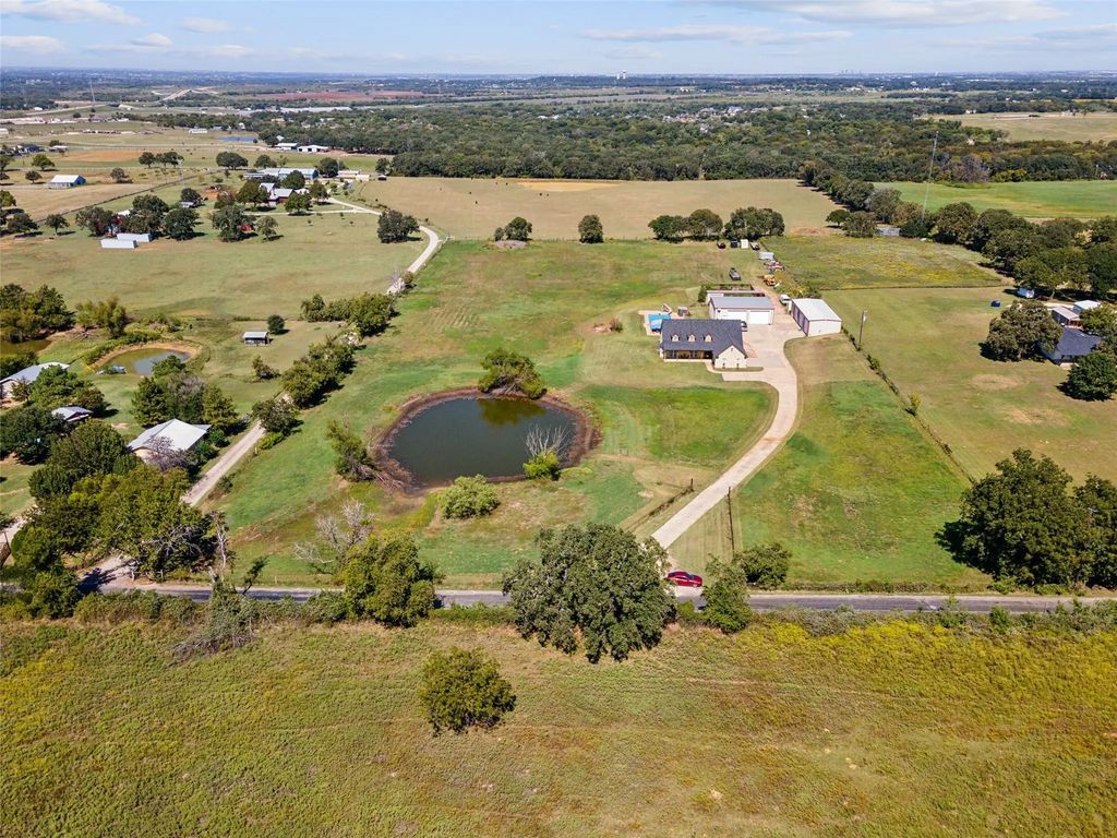 2250 County Road 913, Joshua