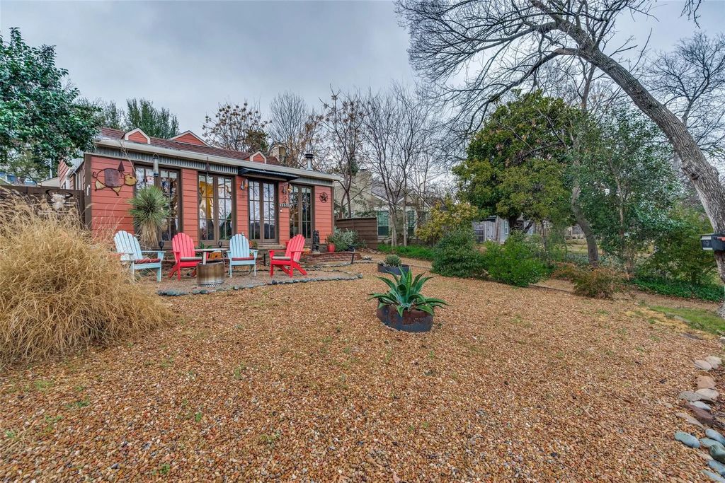9235 E Lake Highlands Drive, Dallas