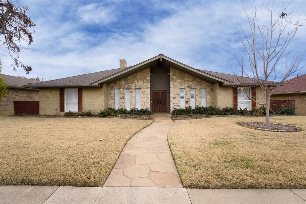 526 Goodwin Drive, Richardson