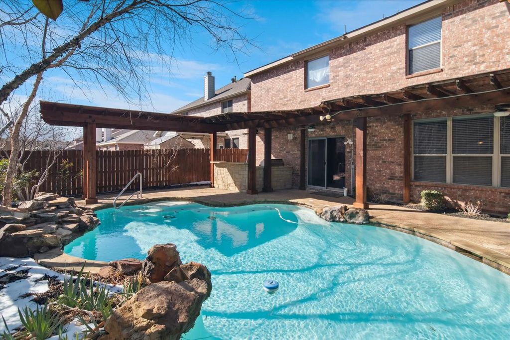 616 Bushdale Drive, Arlington