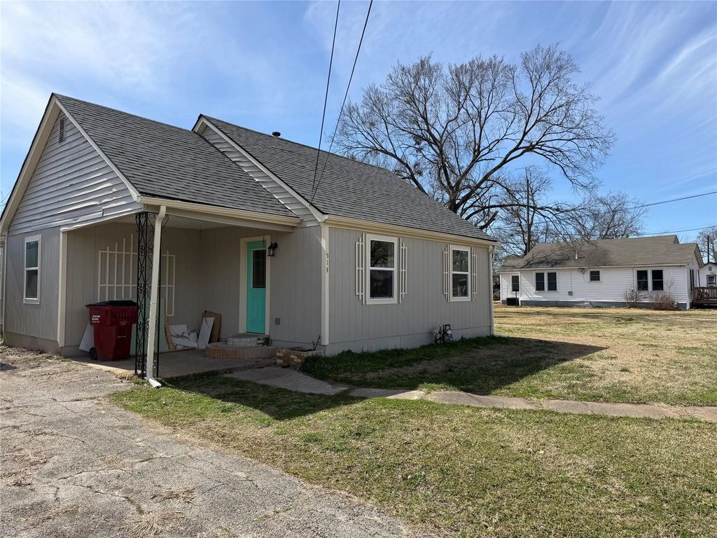 513 Allen Avenue, Bonham