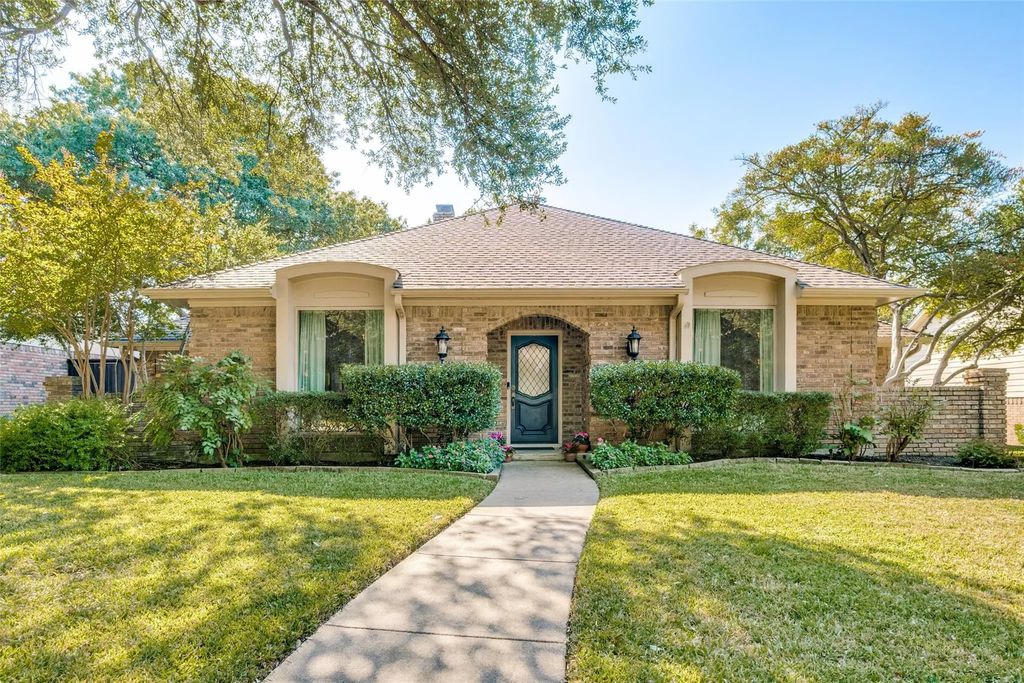 8808 Kenton Drive, Dallas