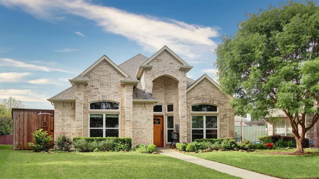 4144 Briarbend Road, Dallas