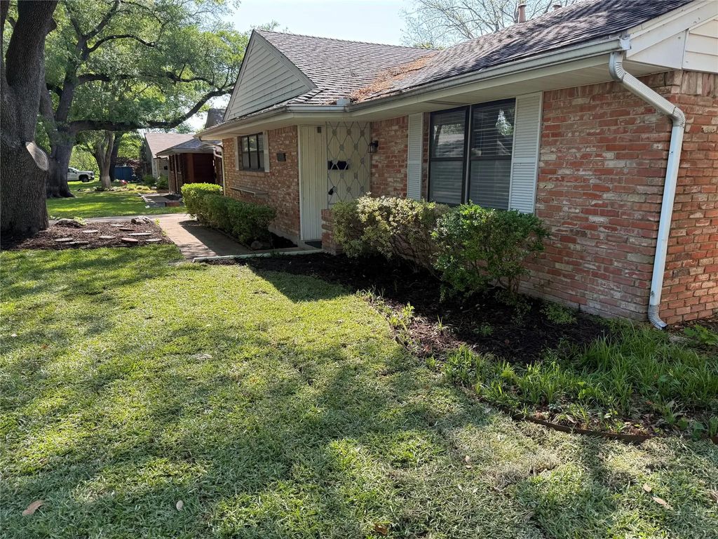 10546 Mapleridge Drive, Dallas
