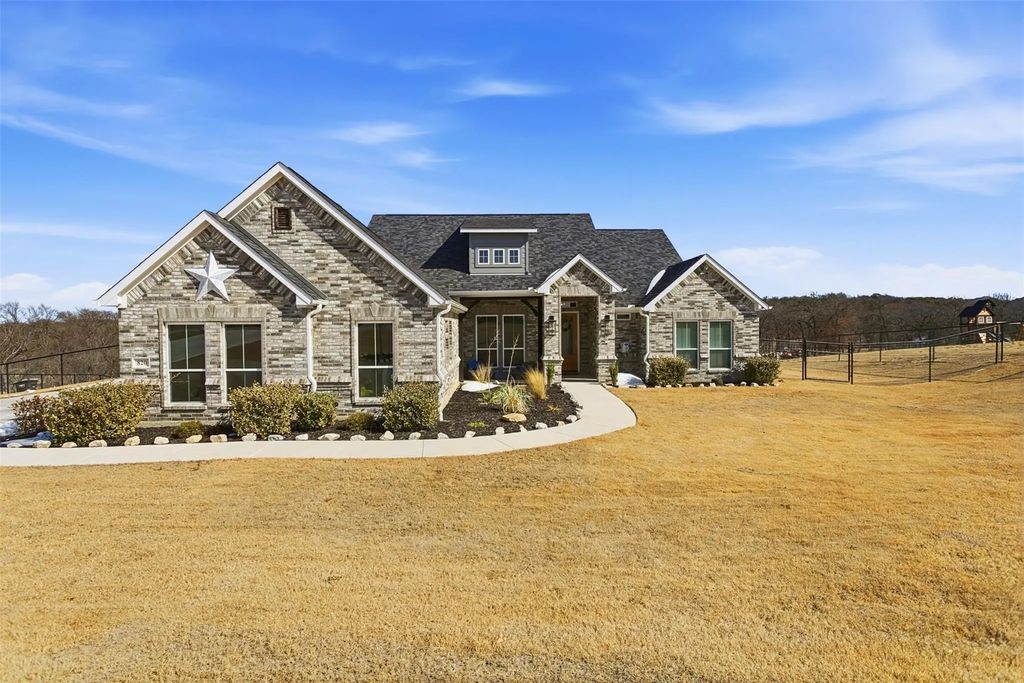 820 Cedar Elm Court, Weatherford