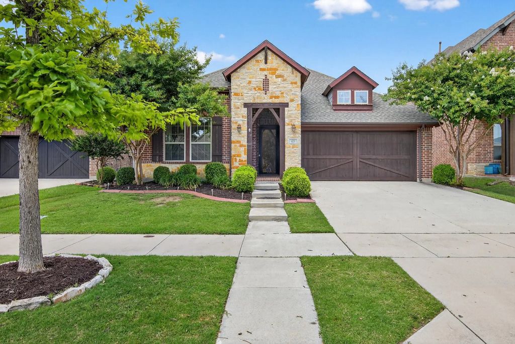 421 Fenceline Drive, Argyle