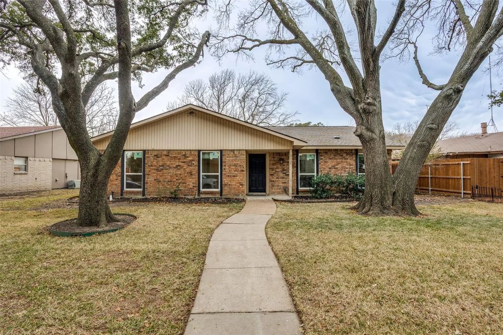 3925 Branch Hollow Drive, Plano