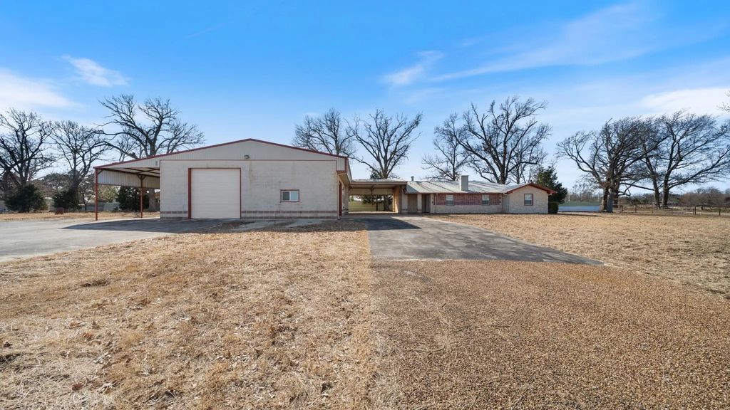 833 Vz County Road 4413, Ben Wheeler