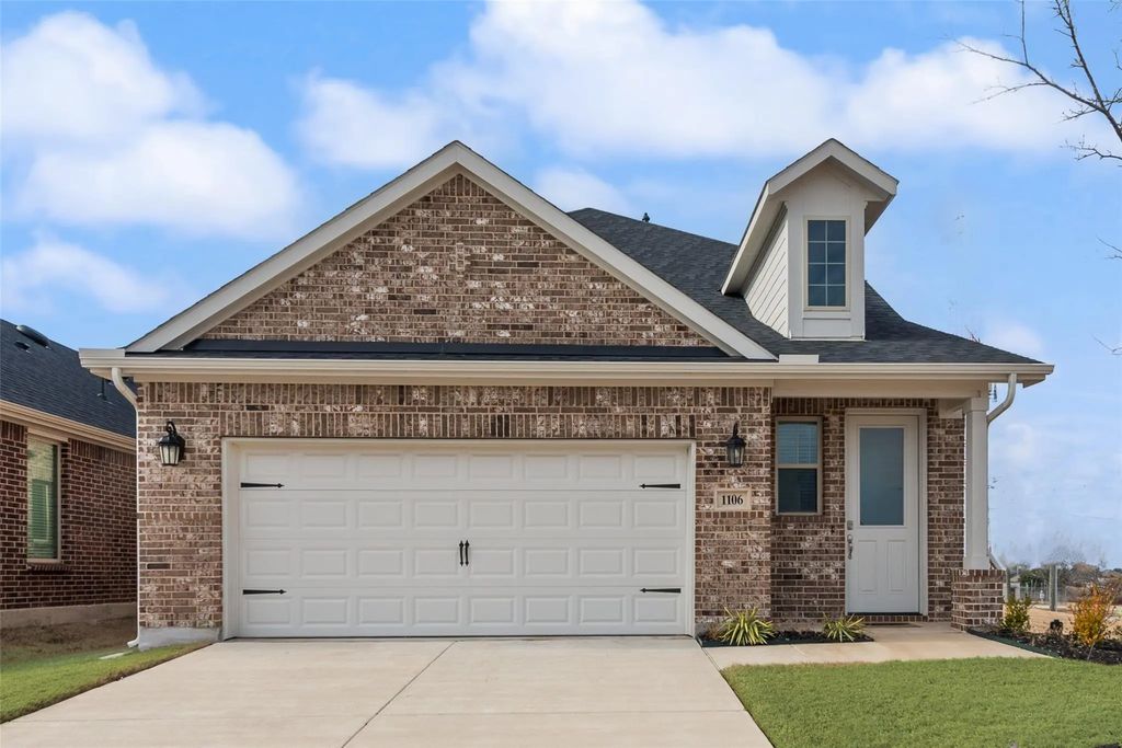 1106 Redcoat Drive, Forney