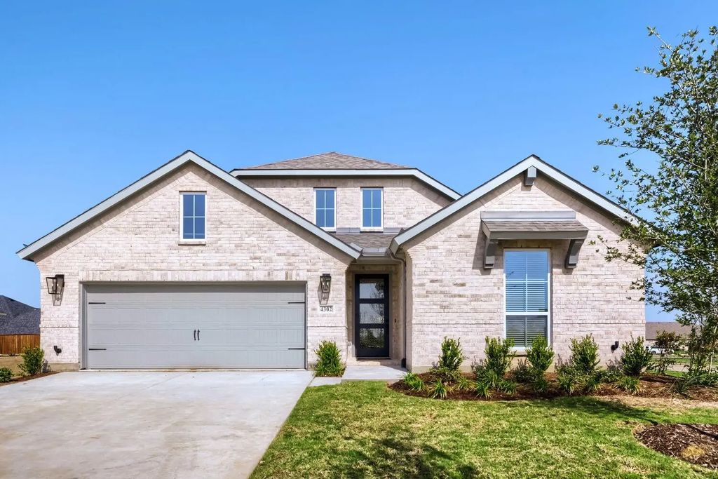4302 Blackberry Lane, Oak Point