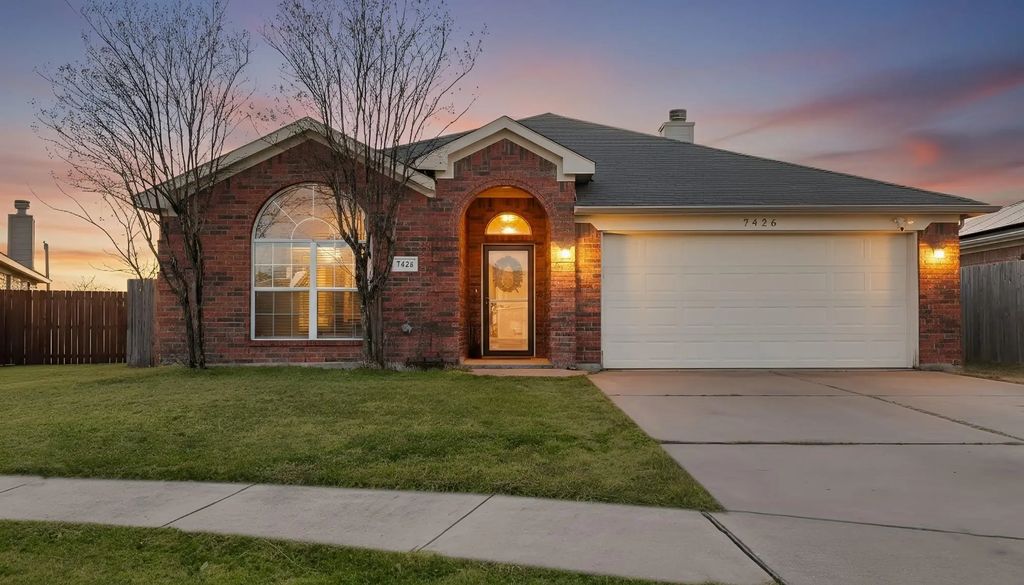 7426 Lake Front Trail, Arlington