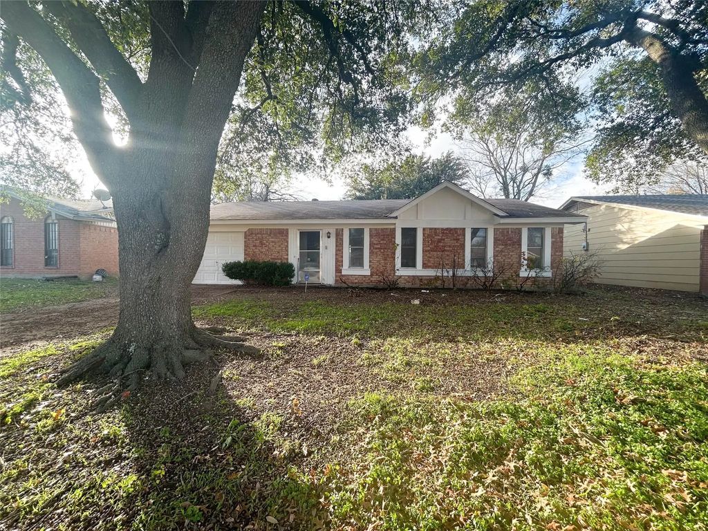 2641 Arlington Lane, Lancaster