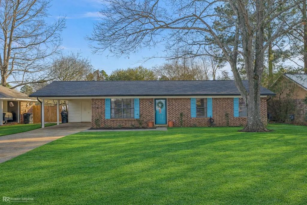 427 Cherry Oak Lane, Haughton