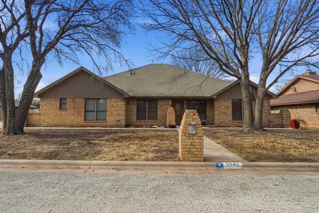 2549 Woodlake Drive, Abilene