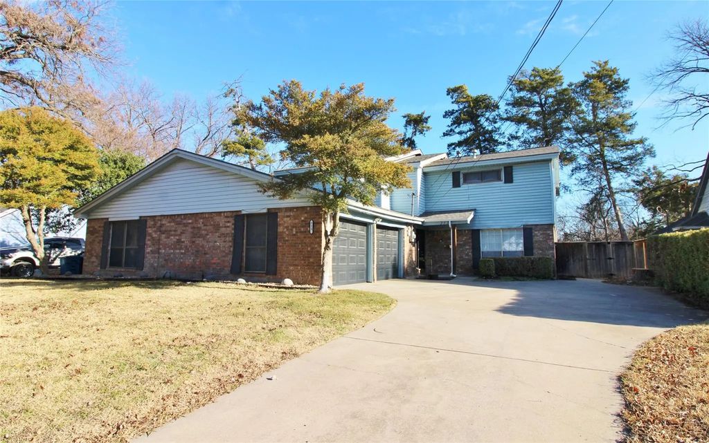 313 Woodhaven Drive, DeSoto