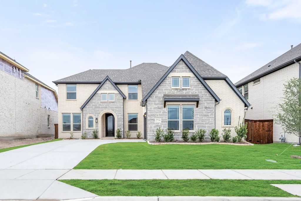 2714 Railway Street, Forney