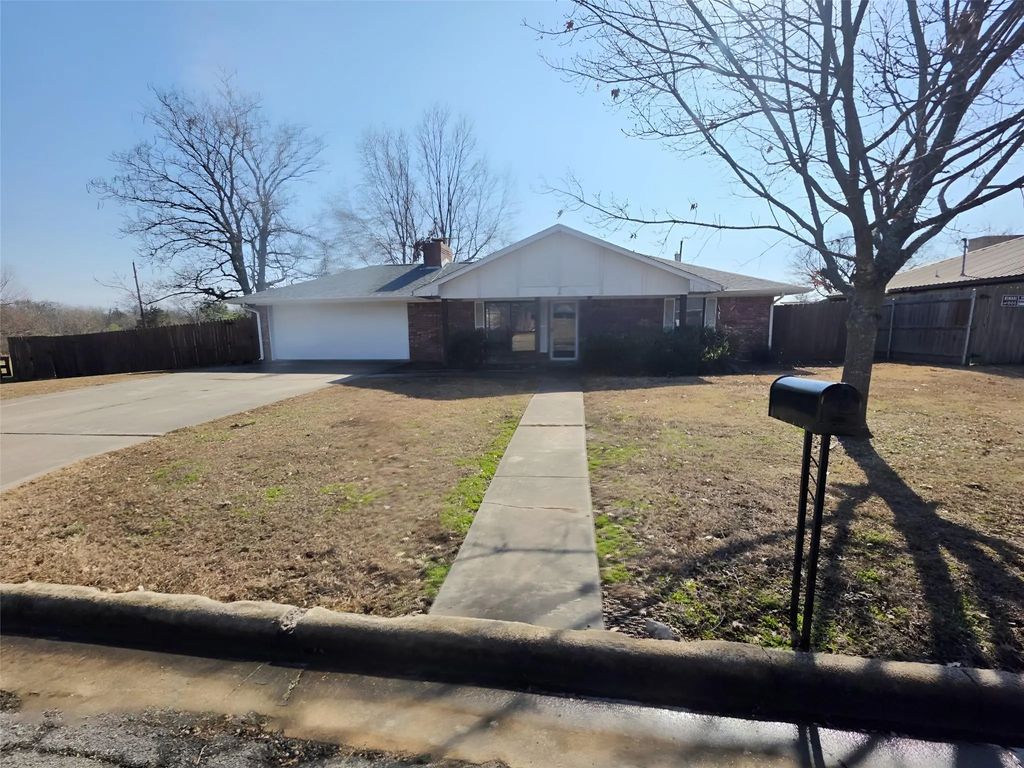 106 Westowne Drive, Cooper