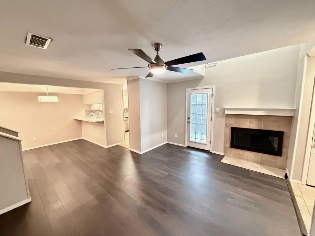 333 Melrose Drive 18c, Richardson