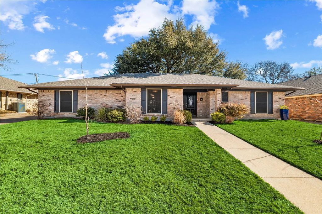 1807 Rhinevalley Drive, Arlington