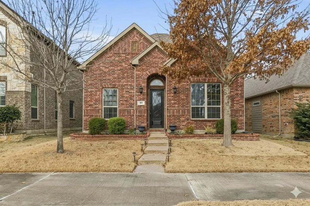 511 Rustic Lane, Euless