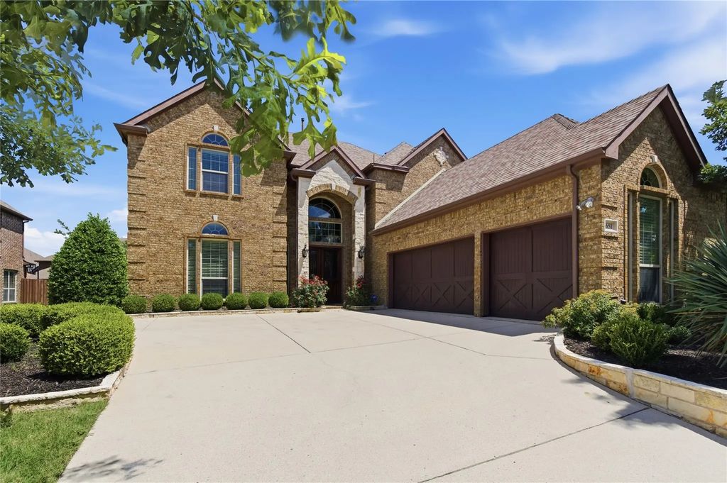 651 Falcon Drive, Prosper