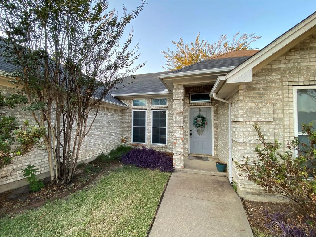 5949 Sundown Drive, Watauga
