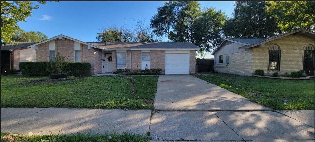 914 Shorehaven Drive, Garland