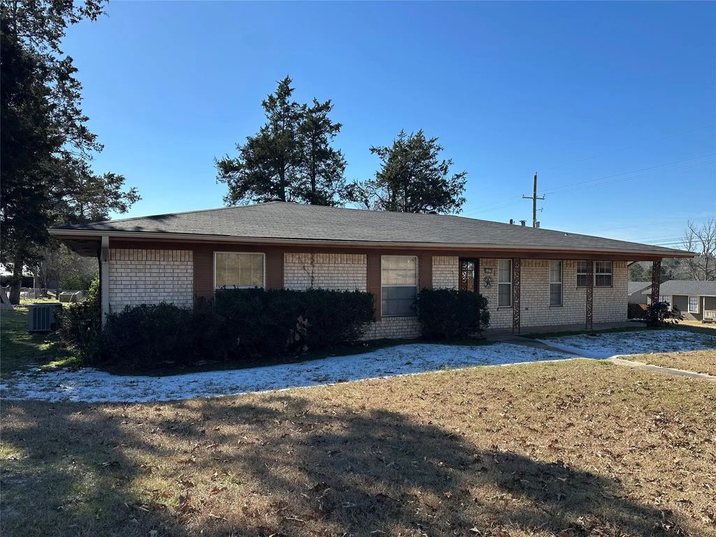 607 W Campbell Road, Linden