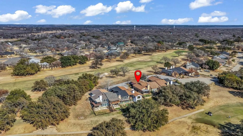 5107 Elms Court, Granbury