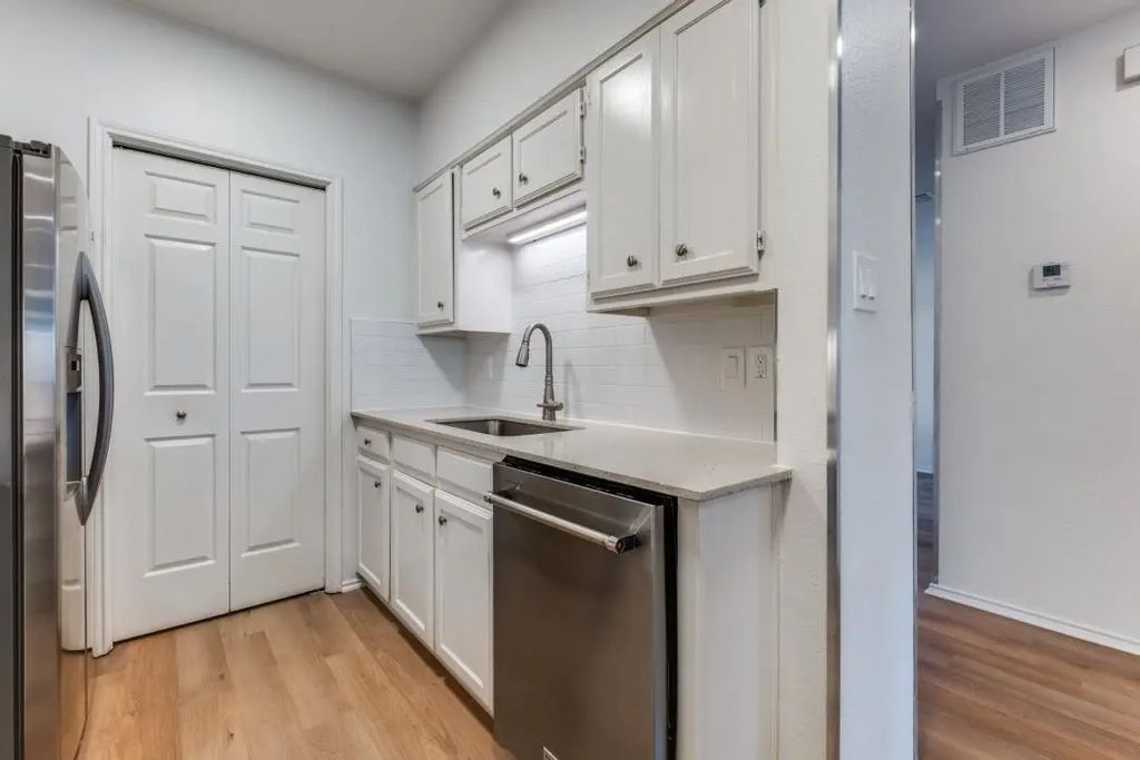 4501 Druid Lane 3202, Dallas