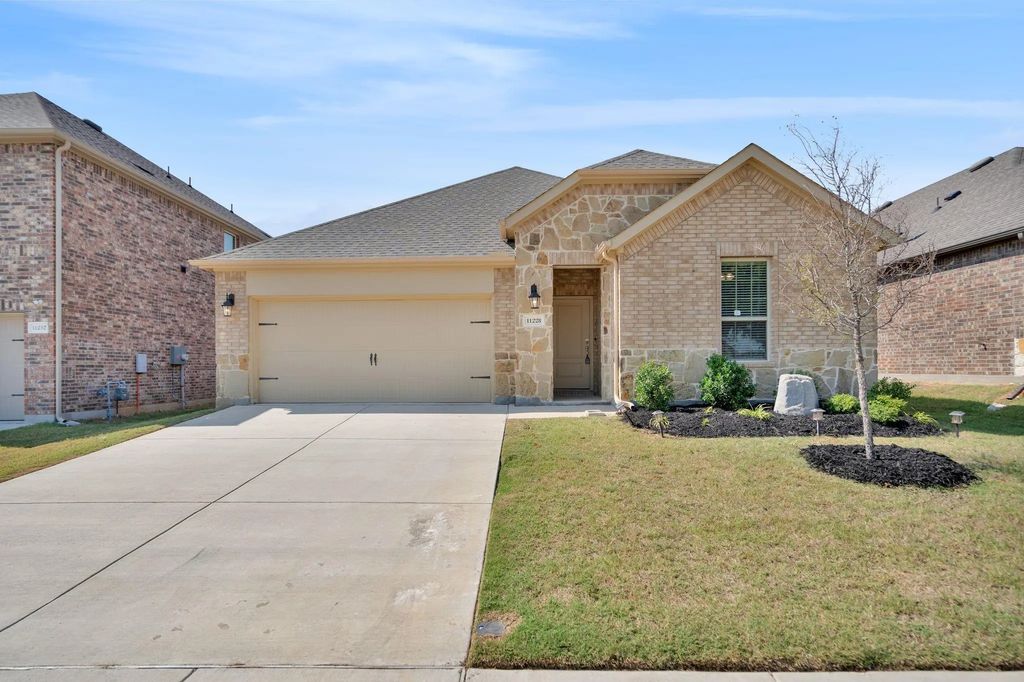 11228 Ponderosa Trl, Aubrey