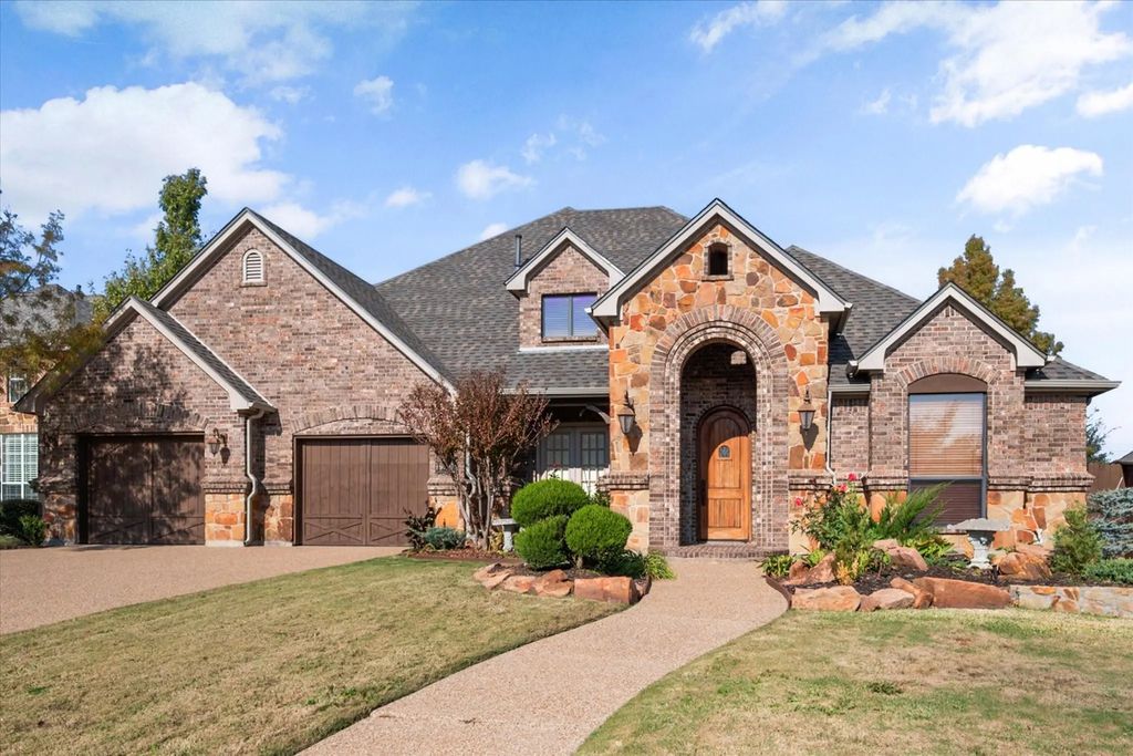 1211 Northglen Court, Mansfield