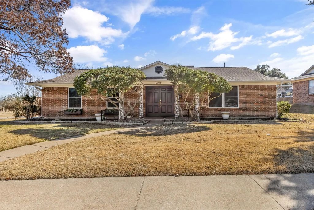 2502 Cumberland Drive, Mesquite