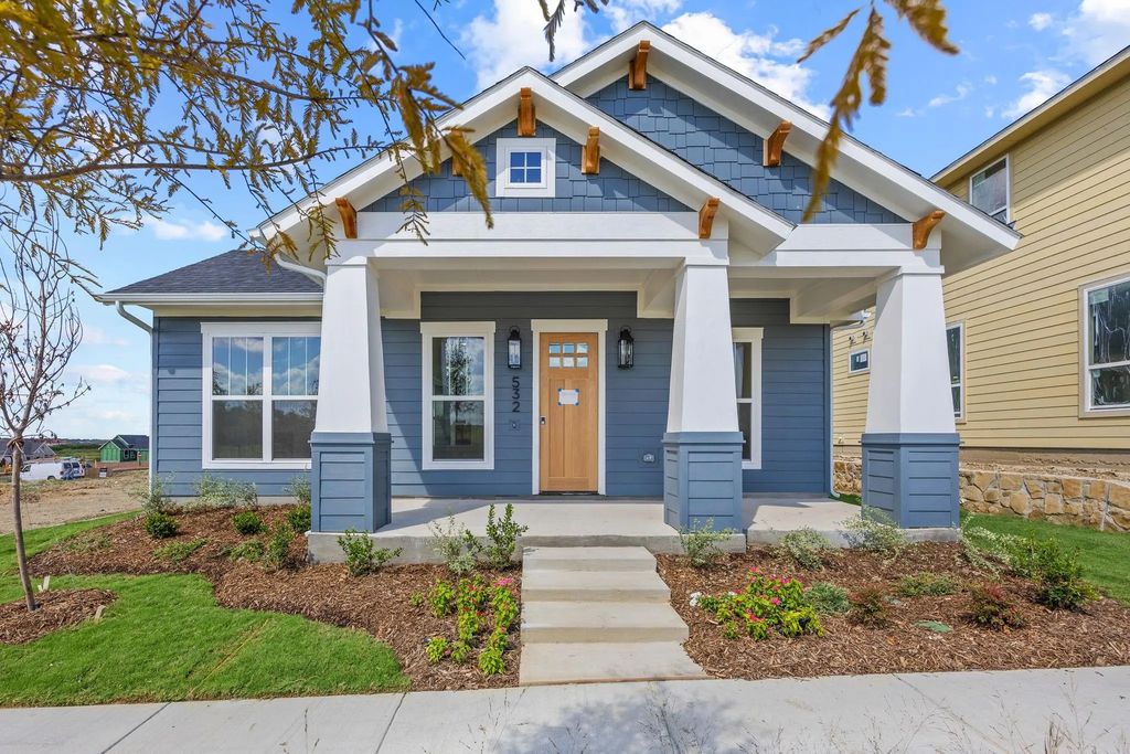 532 Stark Mews, Celina