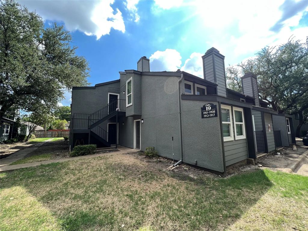9696 Walnut Street 1916, Dallas
