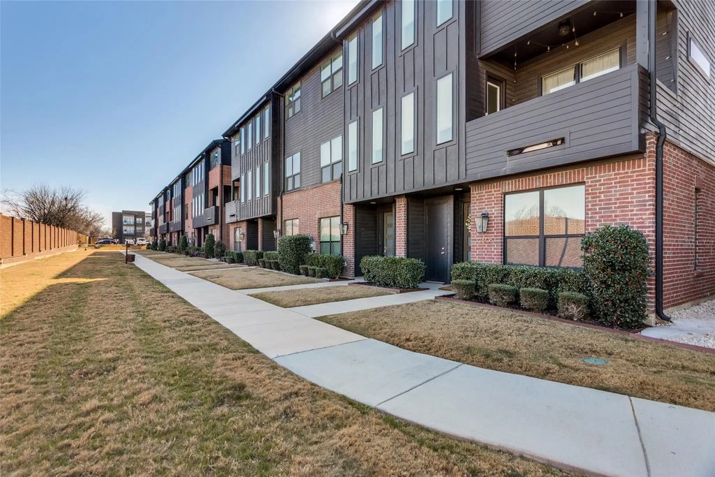 2812 Addison Park Lane, Fort Worth