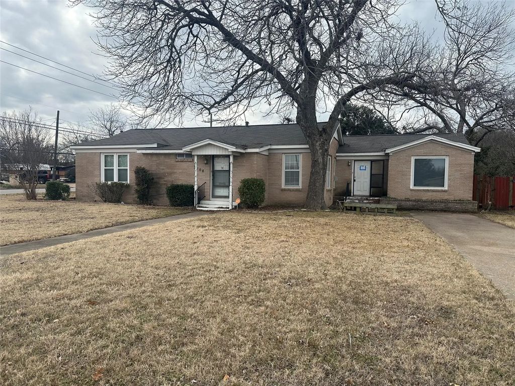3204 N 31st Street, Waco