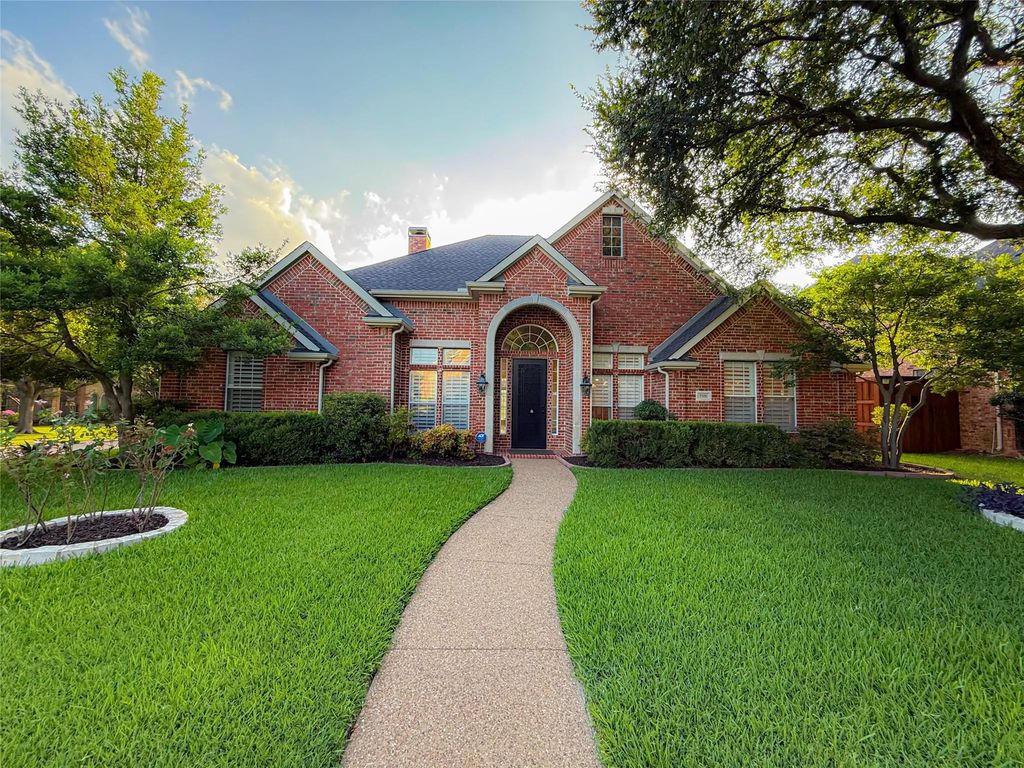 7201 Regency Court, Plano