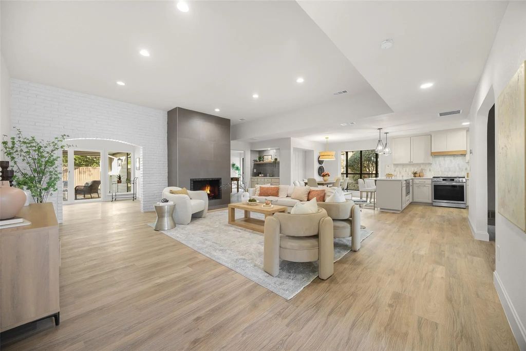 9911 Glen Canyon Drive, Dallas