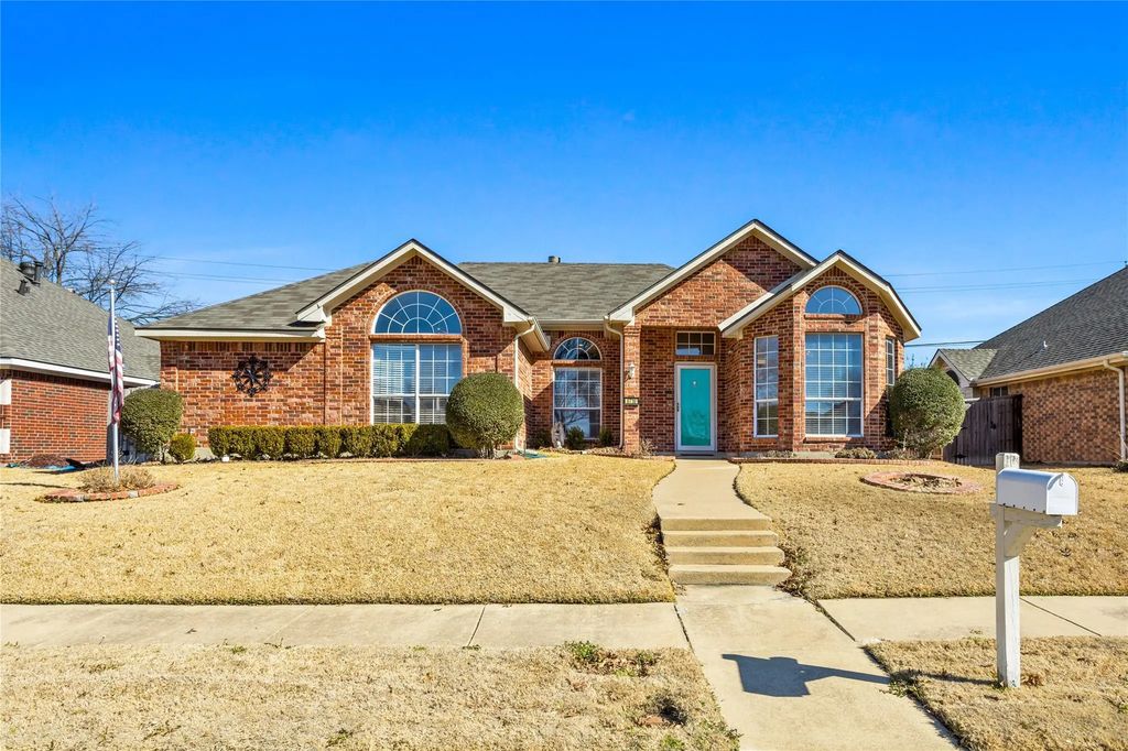 6710 Falcon Street, Rowlett