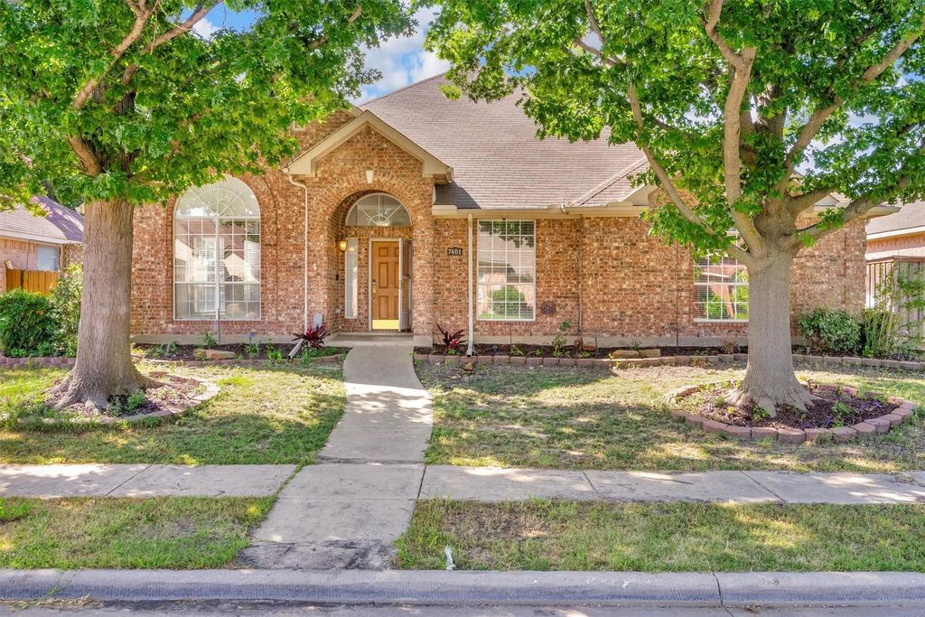 7401 Centenary Drive, Rowlett