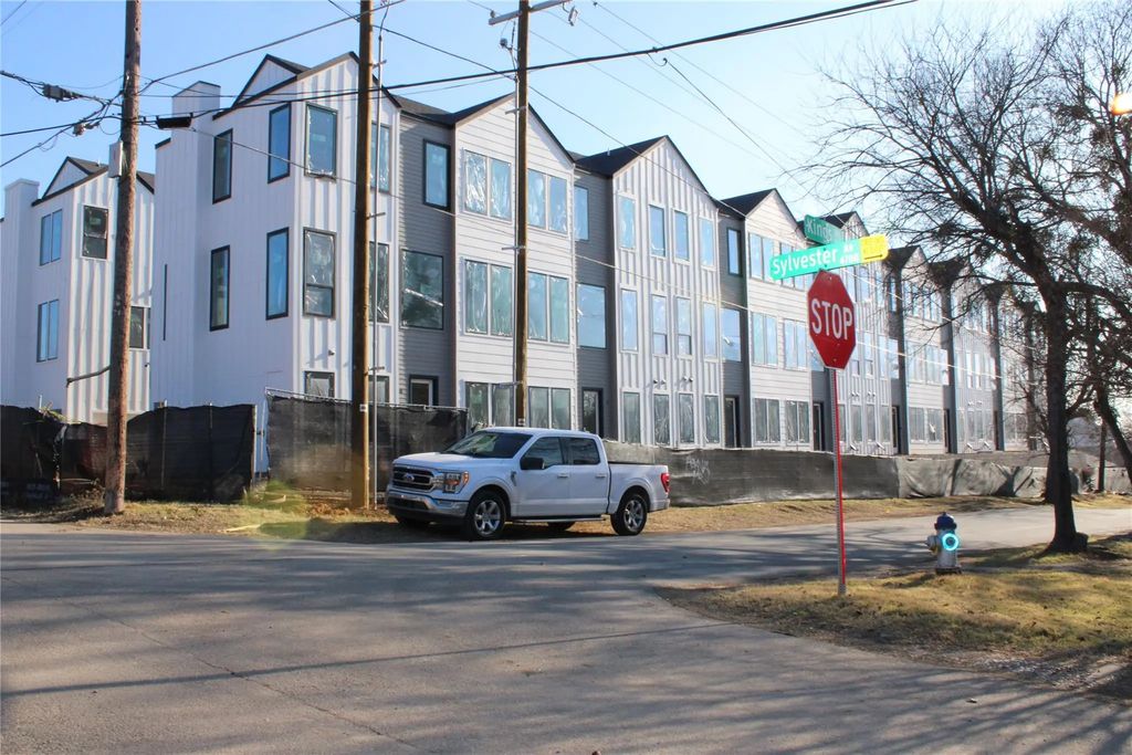 4706 Sylvester Street, Dallas
