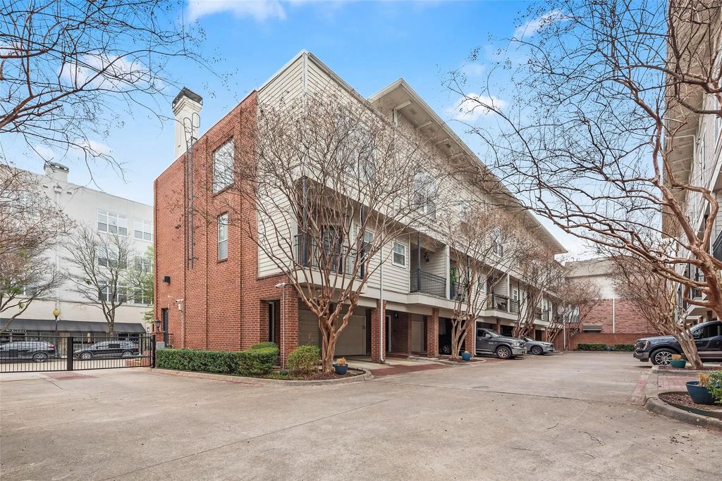 2902 State Street 1, Dallas