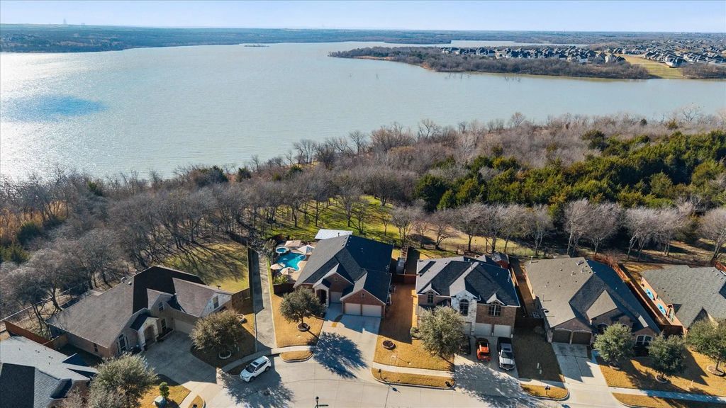 2931 Trail Lake Drive, Grand Prairie