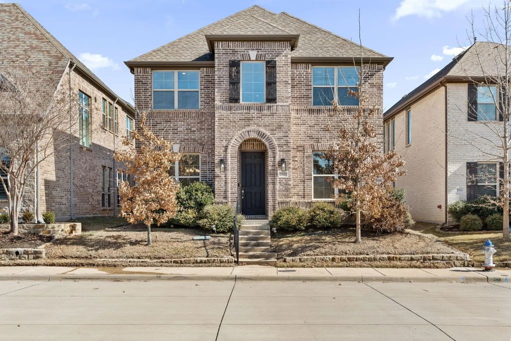 17570 Sequoia Drive, Dallas